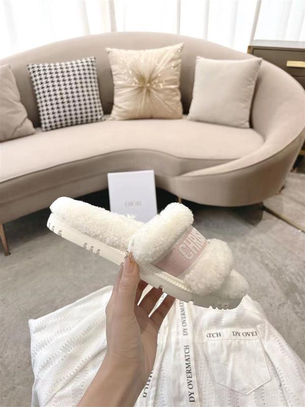 20251128184318899 220